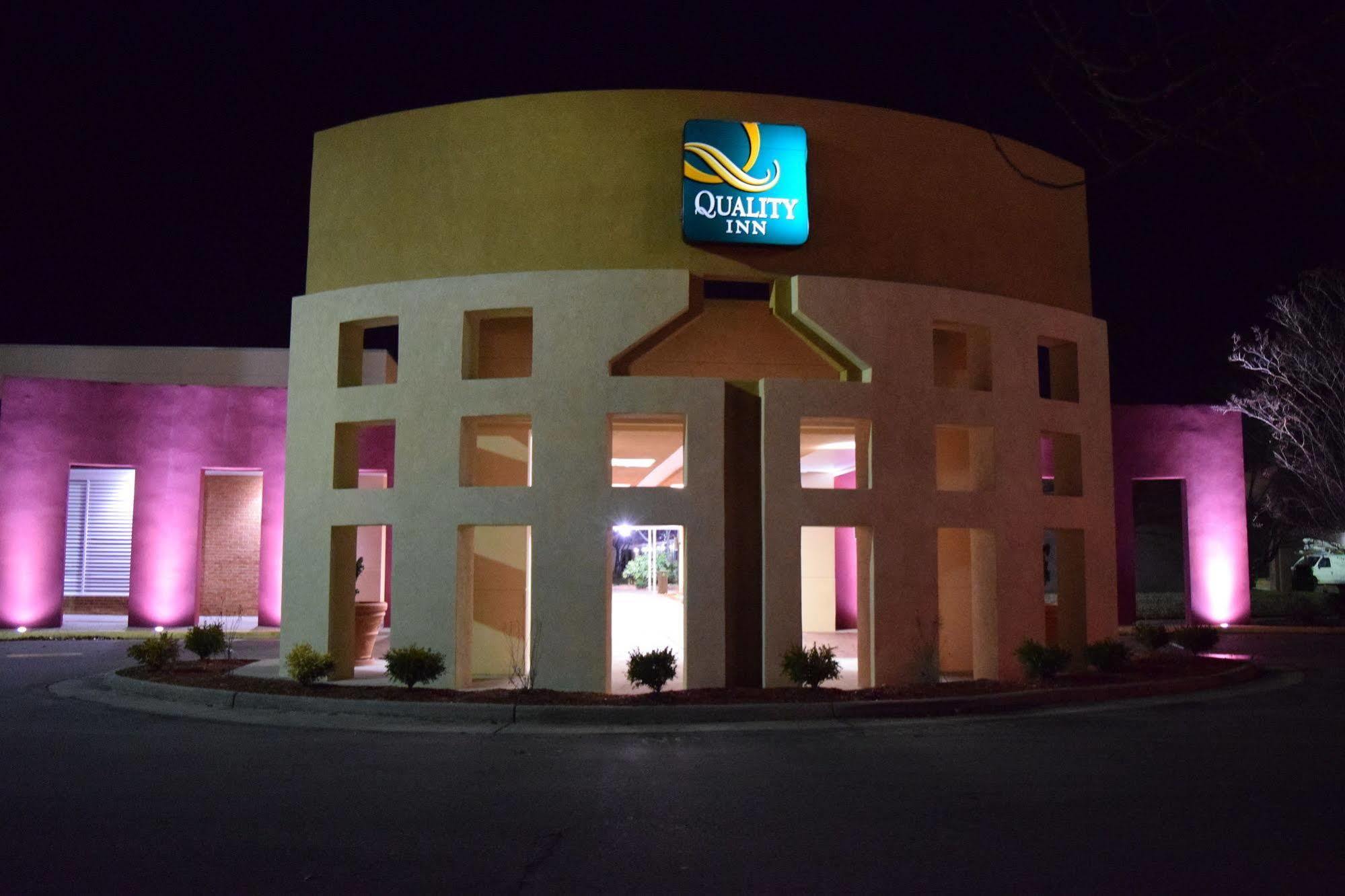 Inn Quality Airport