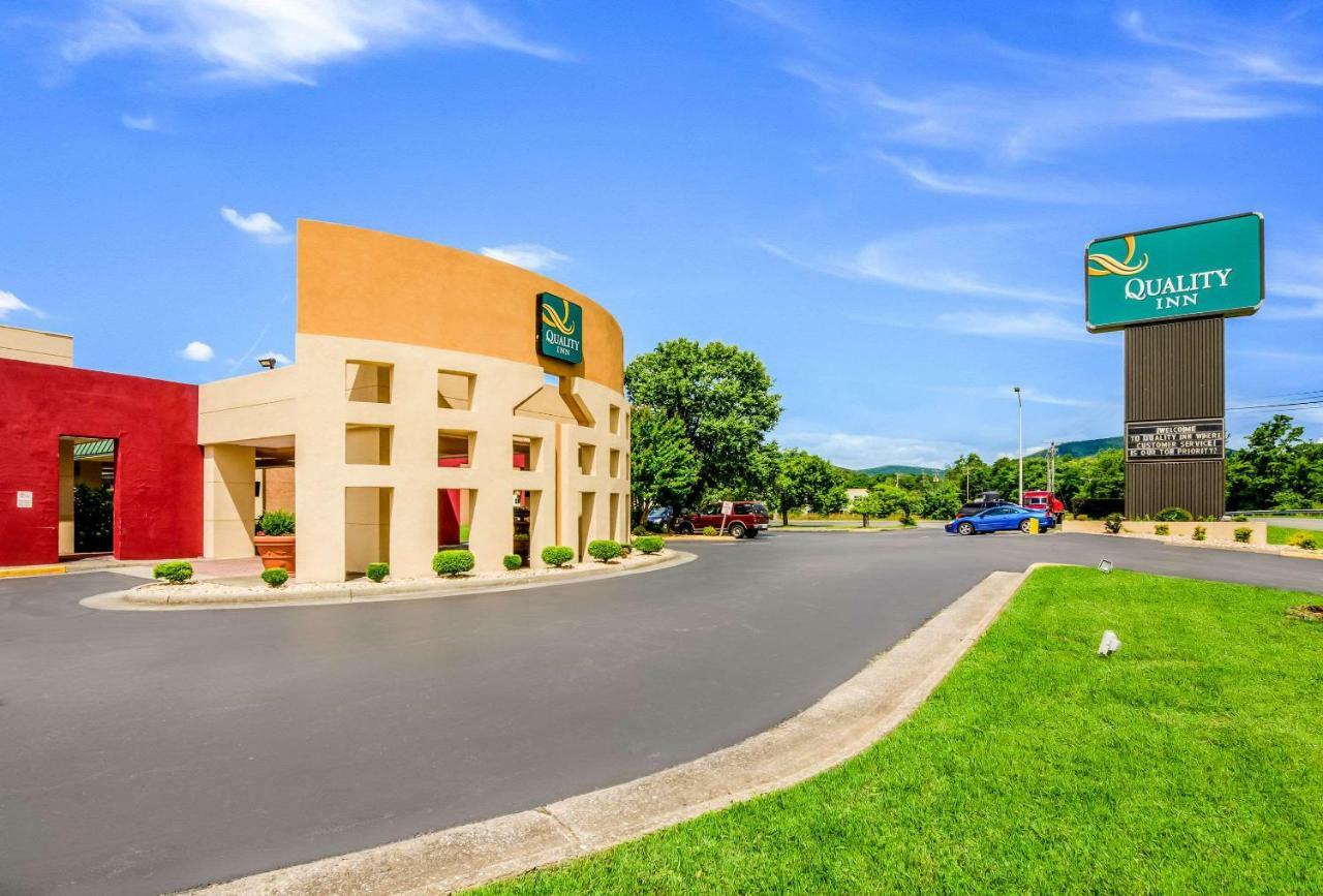 Quality Airport Inn 2*